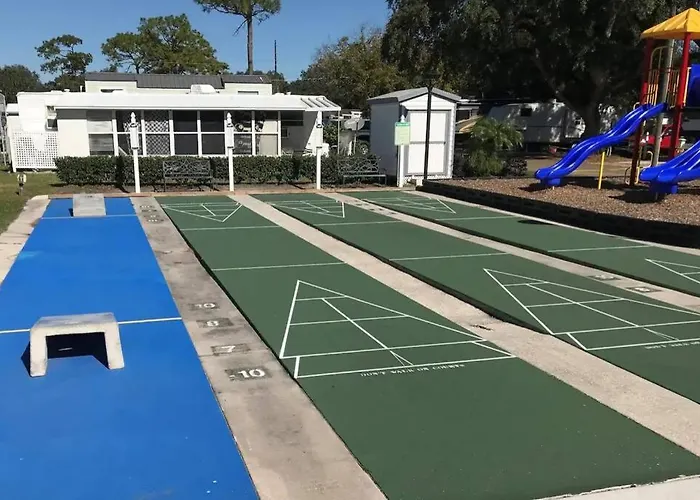 Cozy Tiny Home Near Disney World & Orlando Parks!